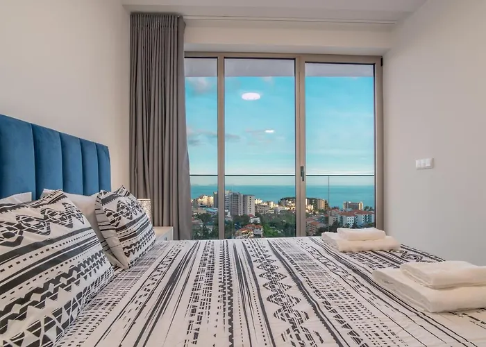 The Place דירה פונשל