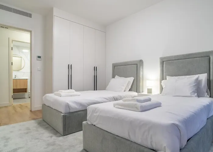 דירה The Place *