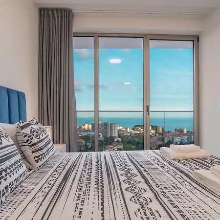 The Place Apartman Funchal